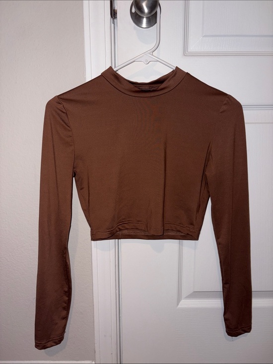 SHEIN Tops - Women's Brown Long-Sleeve Mock Neck Crop Top